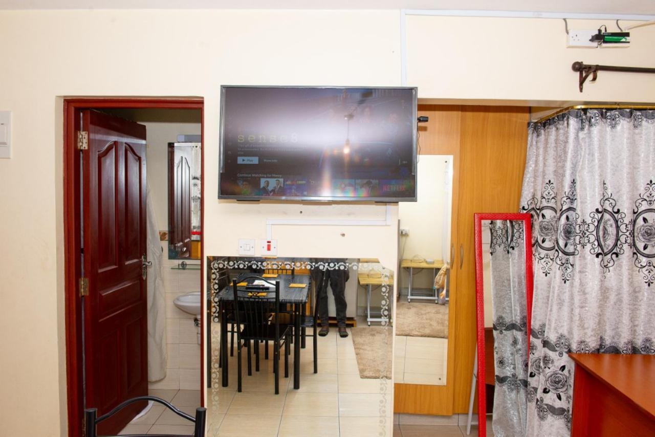 Mercy-Phillips Apartments Located At Eagle Tower Building Nairobi City Centre エクステリア 写真