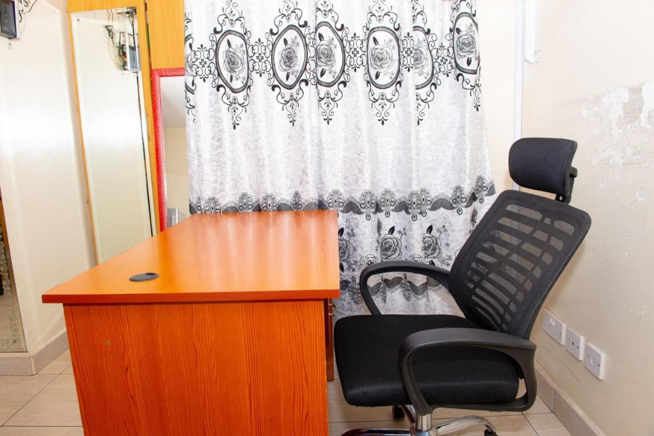 Mercy-Phillips Apartments Located At Eagle Tower Building Nairobi City Centre エクステリア 写真