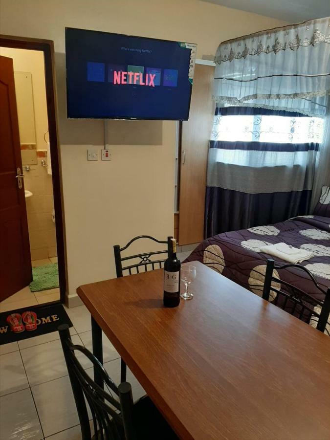 Mercy-Phillips Apartments Located At Eagle Tower Building Nairobi City Centre エクステリア 写真