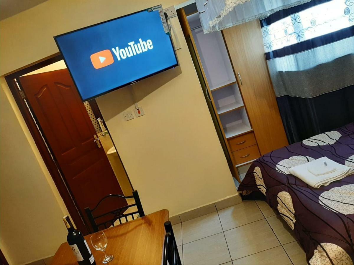 Mercy-Phillips Apartments Located At Eagle Tower Building Nairobi City Centre エクステリア 写真