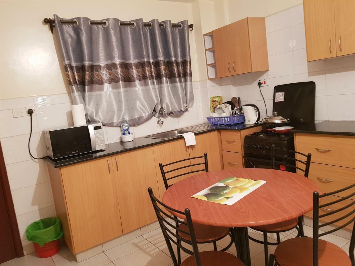 Mercy-Phillips Apartments Located At Eagle Tower Building Nairobi City Centre エクステリア 写真