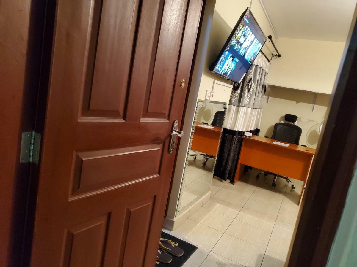 Mercy-Phillips Apartments Located At Eagle Tower Building Nairobi City Centre エクステリア 写真